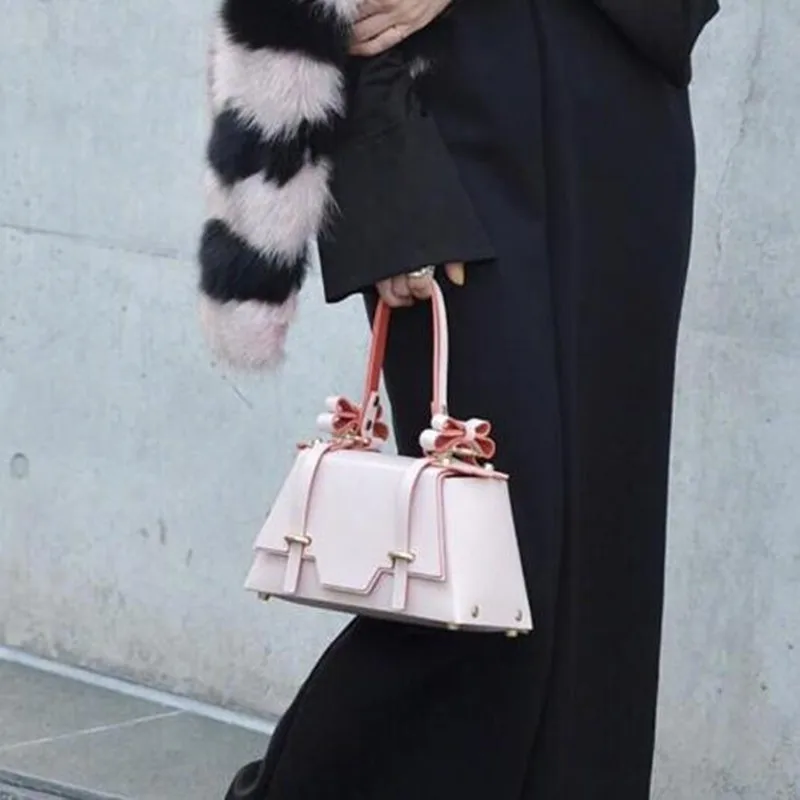 Luxury Designer  New Classic L - огляд і ціна Luxury Bags Japan