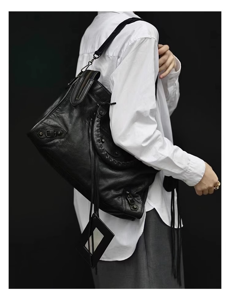 Rivet Motorcycle Bag High-end  - огляд і ціна Luxury Bags Vip
