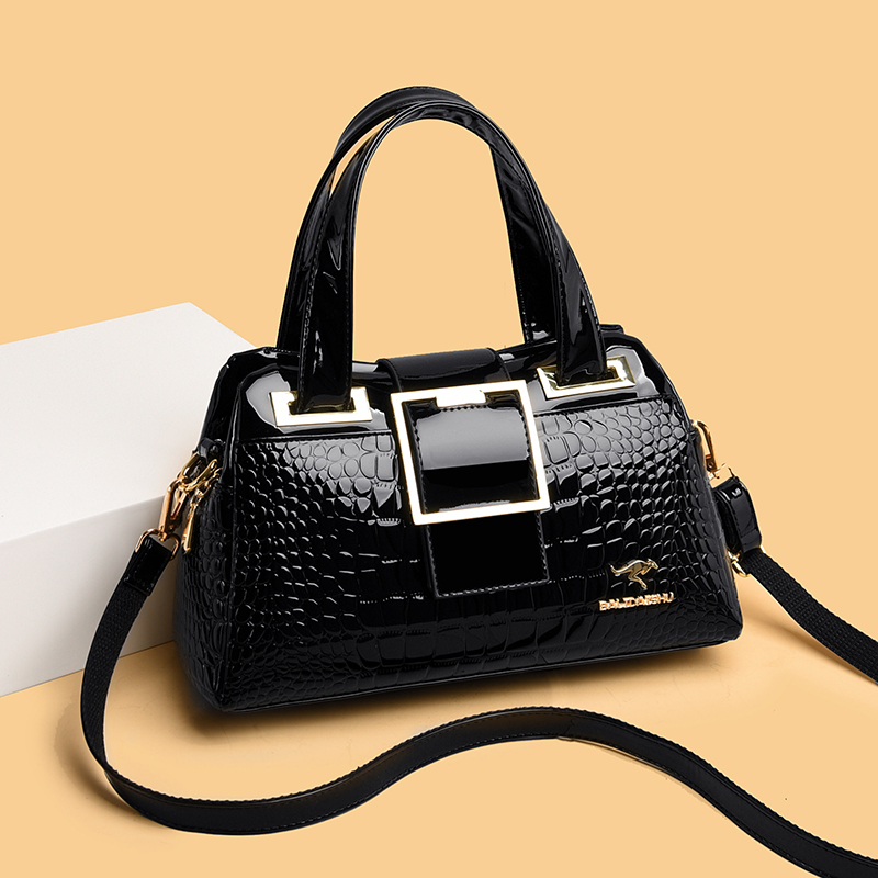 Luxury Designer Handbag Brand  - огляд і ціна Luxury Bags Louis Vuitton