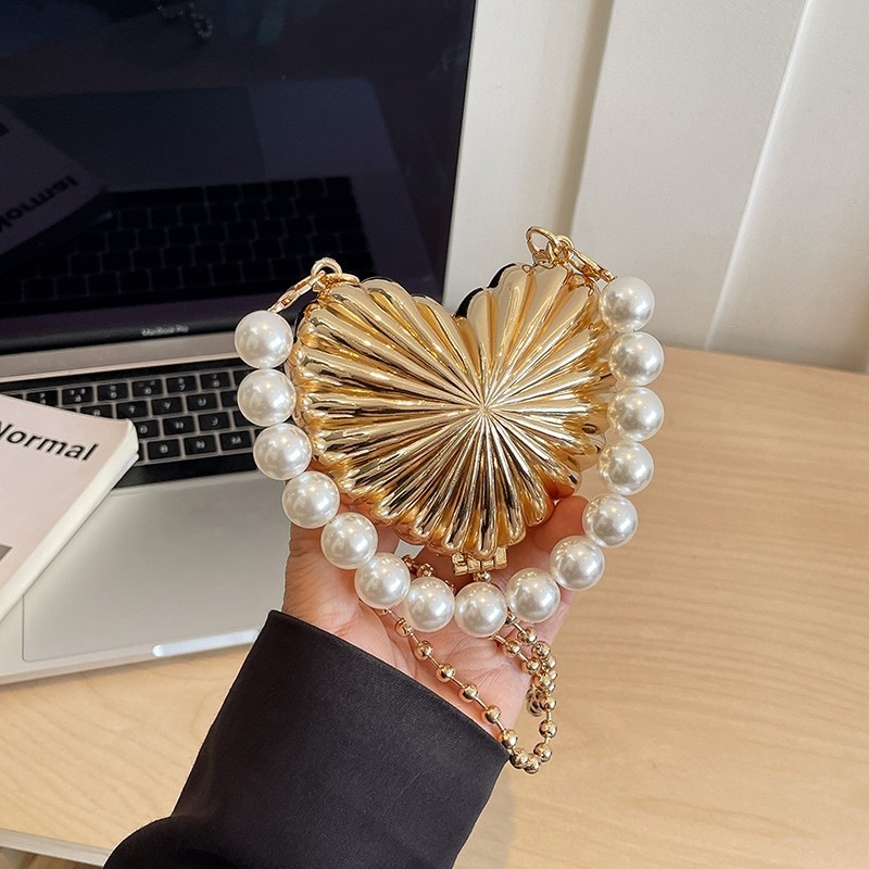 Sparkling Heart Shaped Clutch  - огляд і ціна Mini Bag Evening Clutch