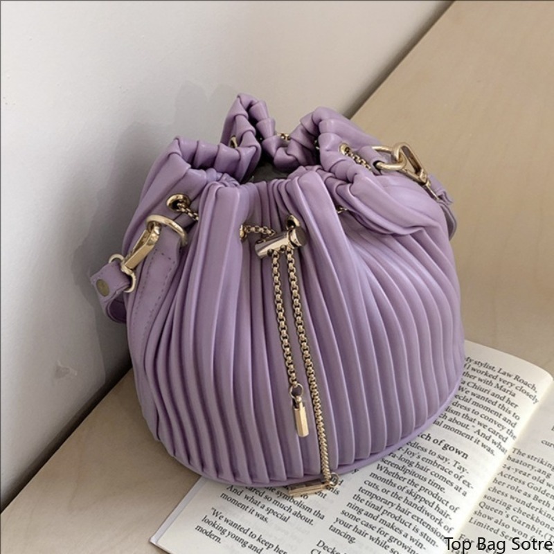 Women's Chain Crossbody Bucket - огляд і ціна Structured Handbag Top Handle