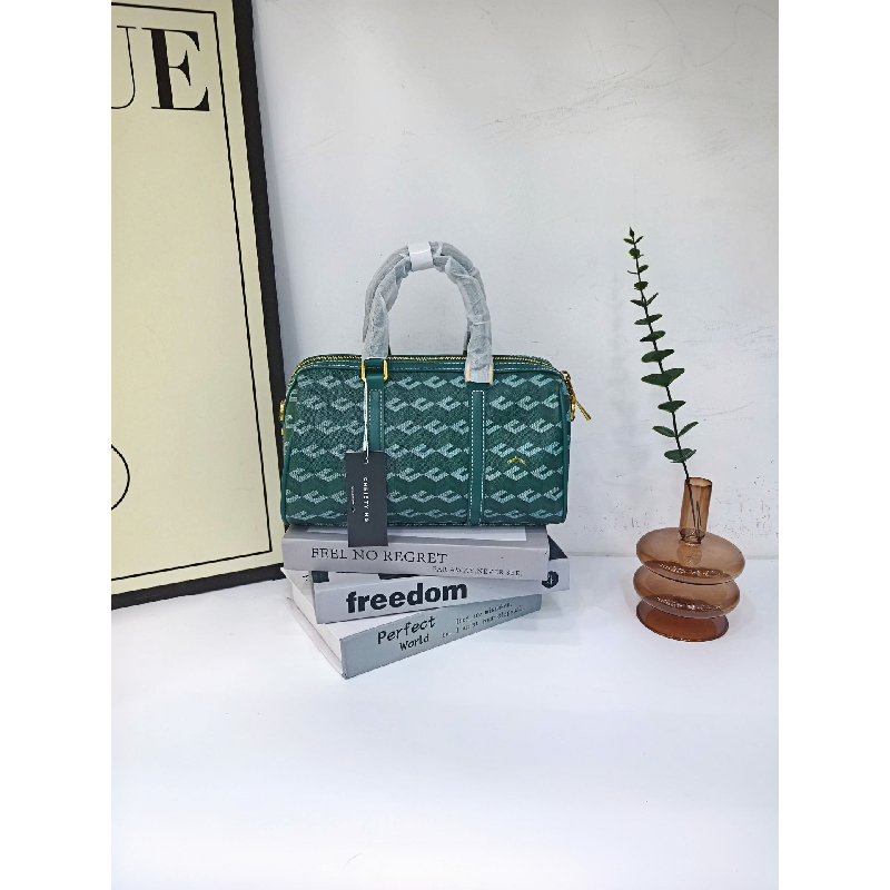 Geometric Boston Bag Women Lar - огляд і ціна Luxury Bags Goyard