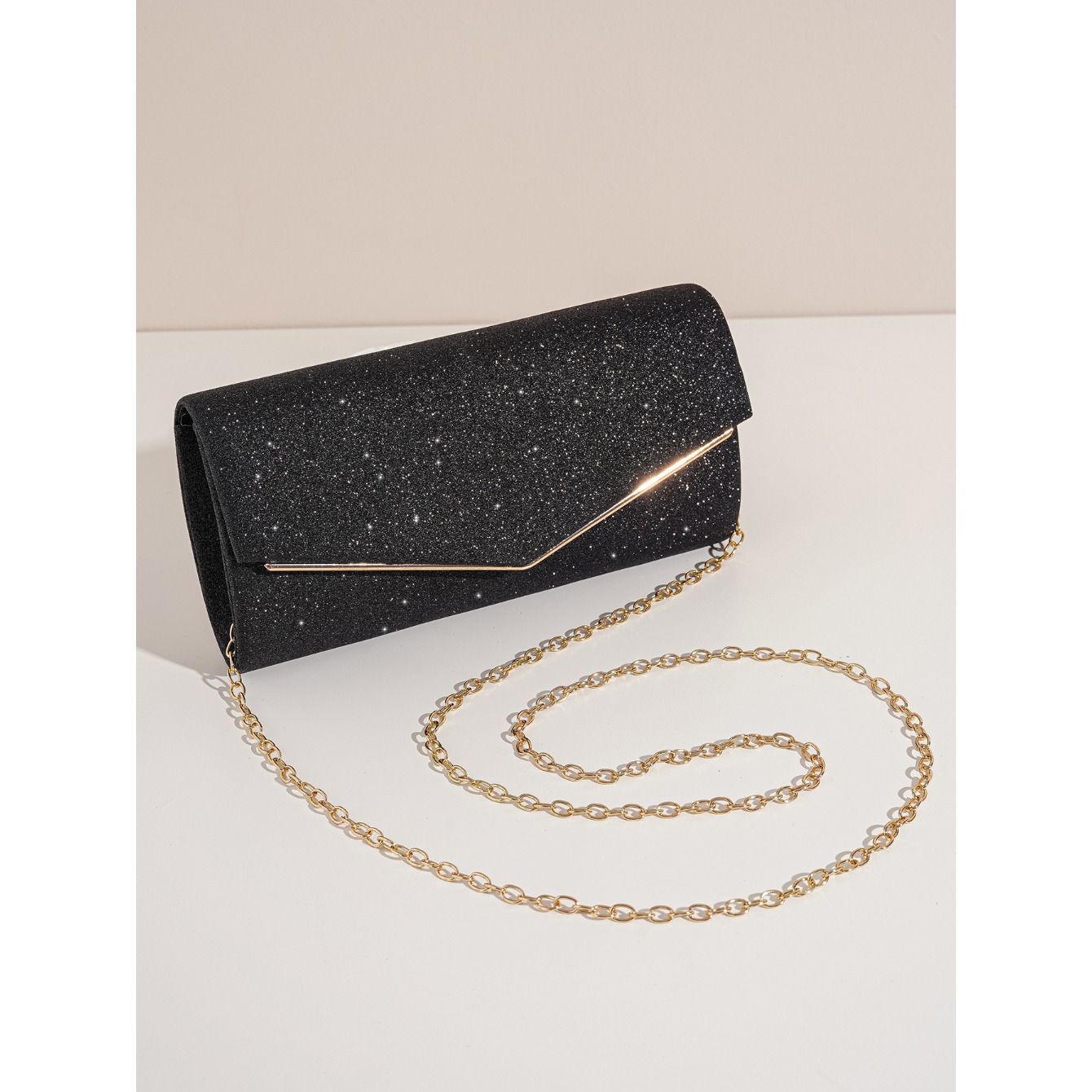 Lightweight, Business Casual R - огляд і ціна Quiet Luxury Bags Designer